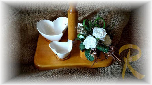 Pino rose bianche